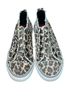🌟NWOT🌟 Blowfish Malibu Play Slip On Leopard Print Distressed Shoes - Size 6